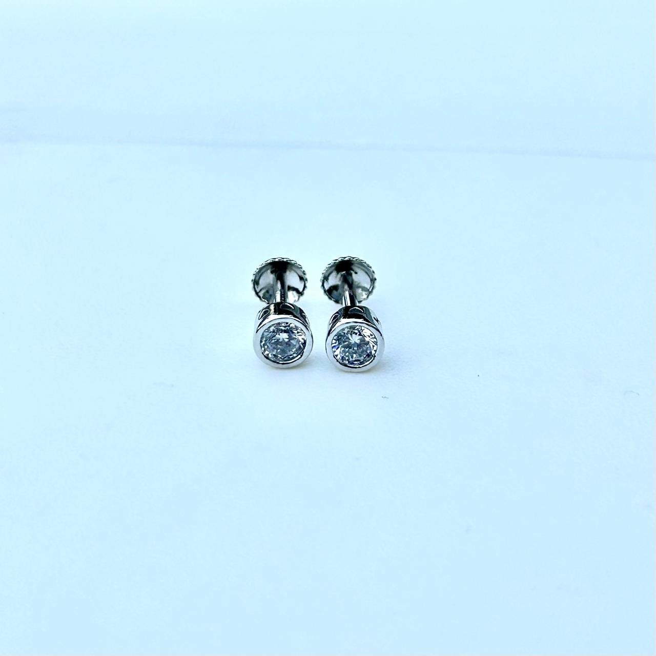 Stud Earrings 